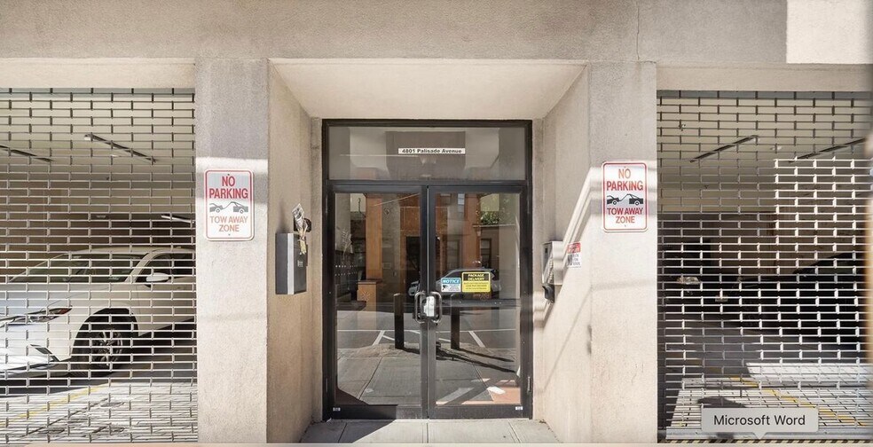 Building Photo - 4801 Palisade Ave