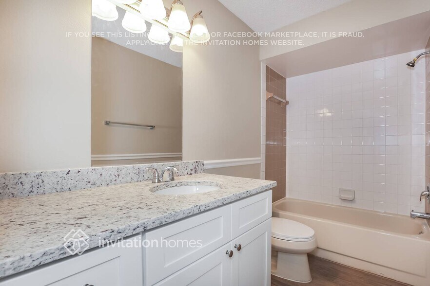 Building Photo - 709 Sandy Creek Dr