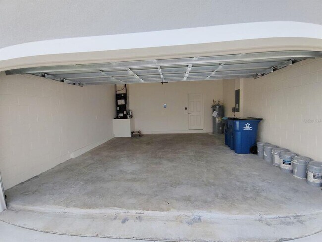 Building Photo - 1497 Fleur Dr