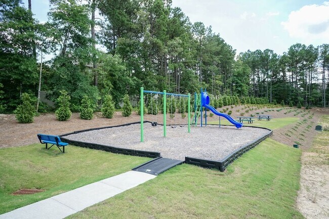 Building Photo - Now Leasing: Brand New Townhome in Rolesvi...