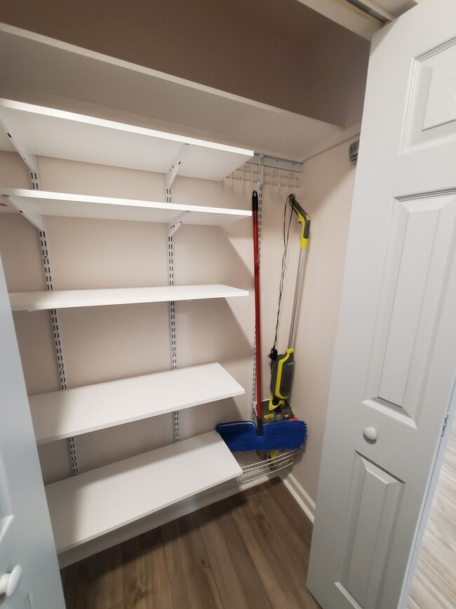 Building Photo - 1004 Egret Ct