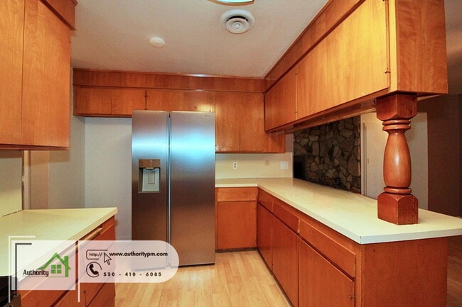 Building Photo - 4548 Pensacola St