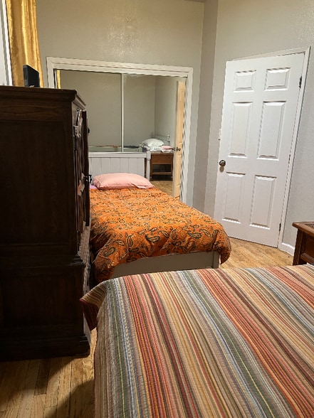 Building Photo - 707-711 Ohio St