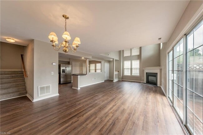 Building Photo - 108 White Cedar Ln