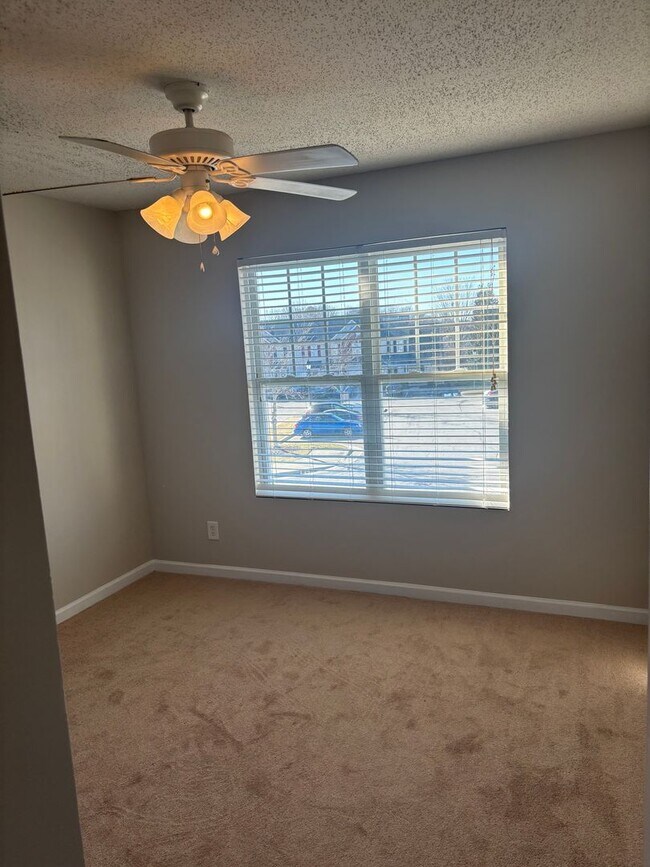 Building Photo - Brightwood Farms / Whitsett