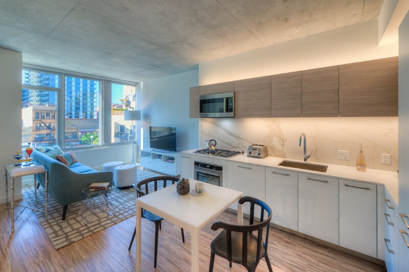 Building Photo - 187 N Desplaines St