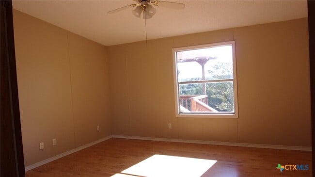 Building Photo - 252 Sir Winston Dr