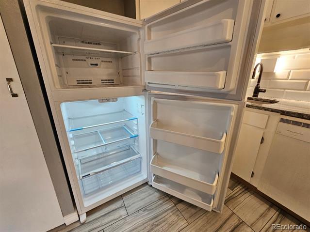 Building Photo - 1302 S Parker Rd