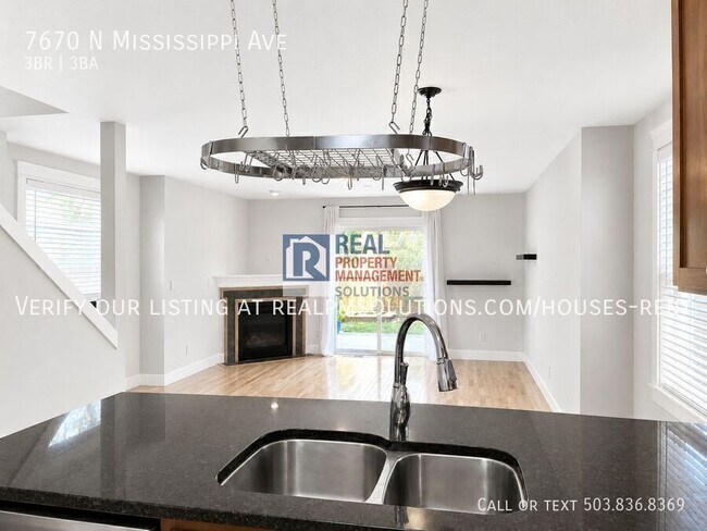 Building Photo - 7670 N Mississippi Ave