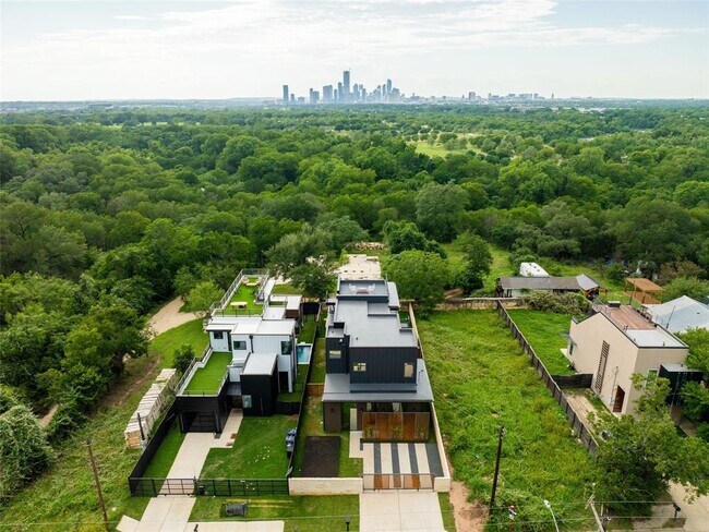 Building Photo - 412 Kemp St