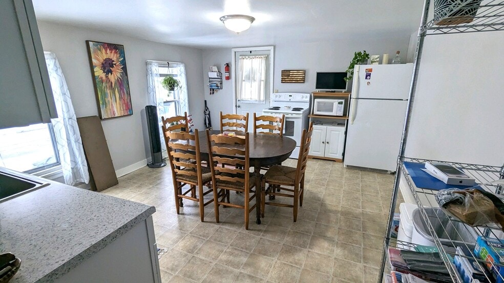 Kitchen - 1929 2nd St
