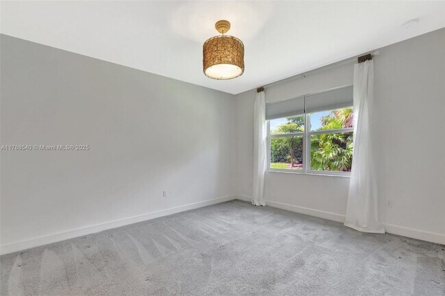 Building Photo - 12756 SW Clear Water Way