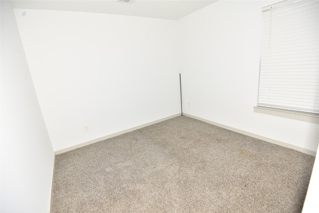 Building Photo - 1515 Cordelia Ct