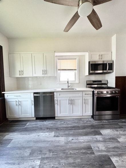 Building Photo - 44 Hickory Ave