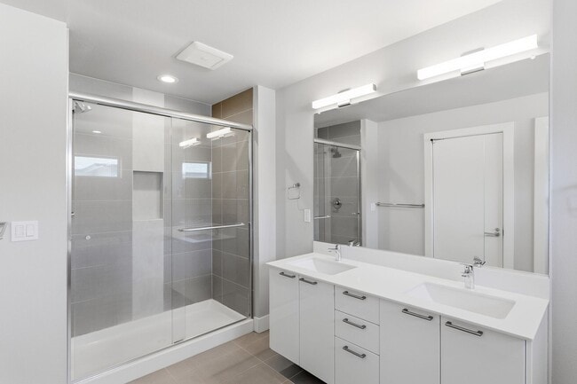 Building Photo - Modern Happy Valley Home with Designer Finishes & Spacious Open Layout