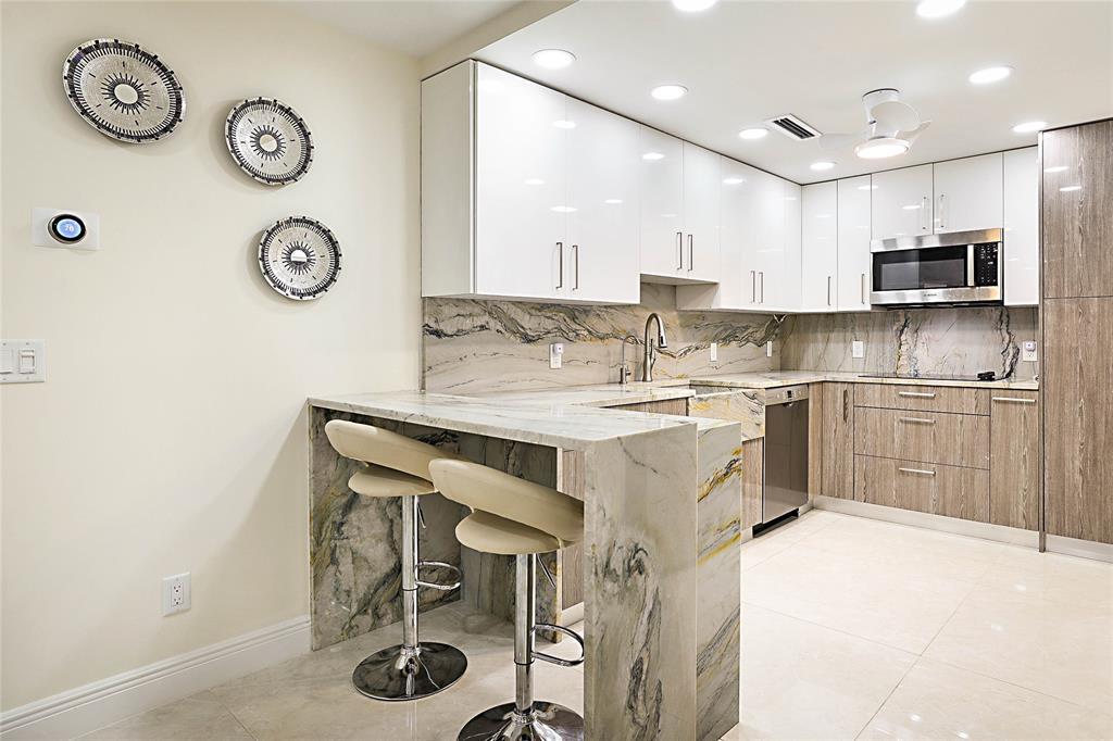 Building Photo - 2800 N Ocean Dr