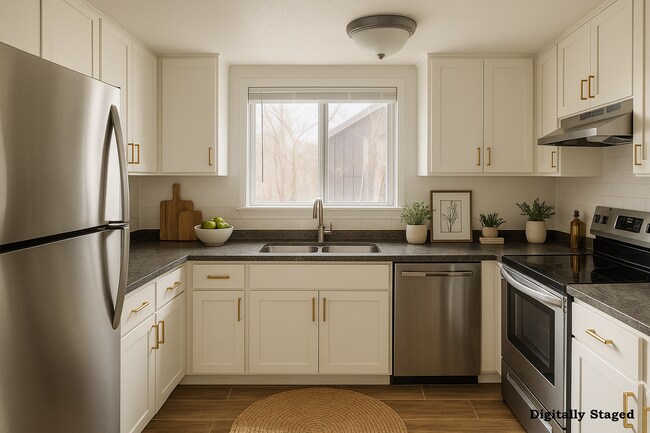 Building Photo - Pleasant Gunbarrel home 3/2.5/2 car