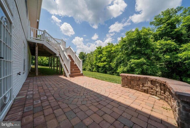 Building Photo - 1401 Windjammer Ct