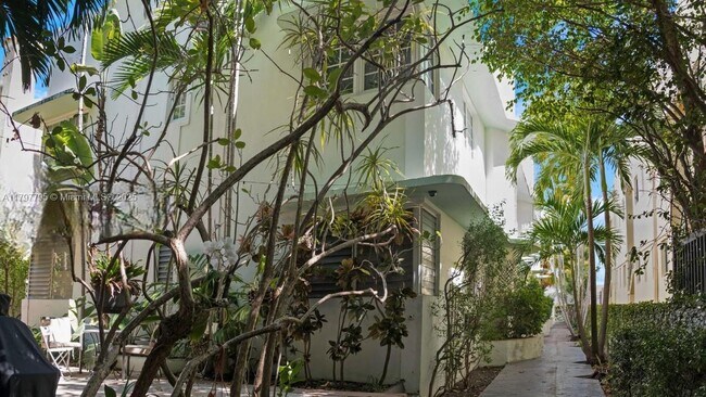 Building Photo - 1351 Meridian Ave
