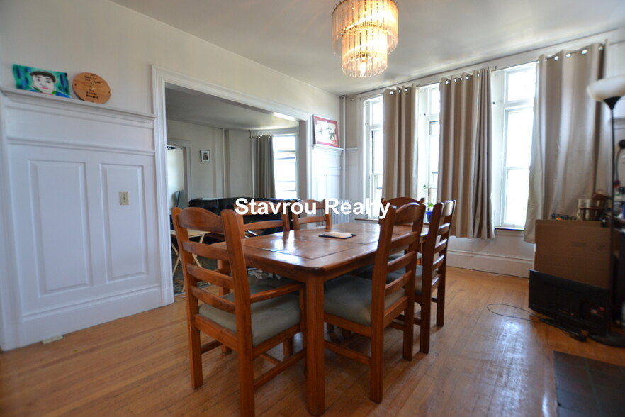 Primary Photo - 1681 Beacon St