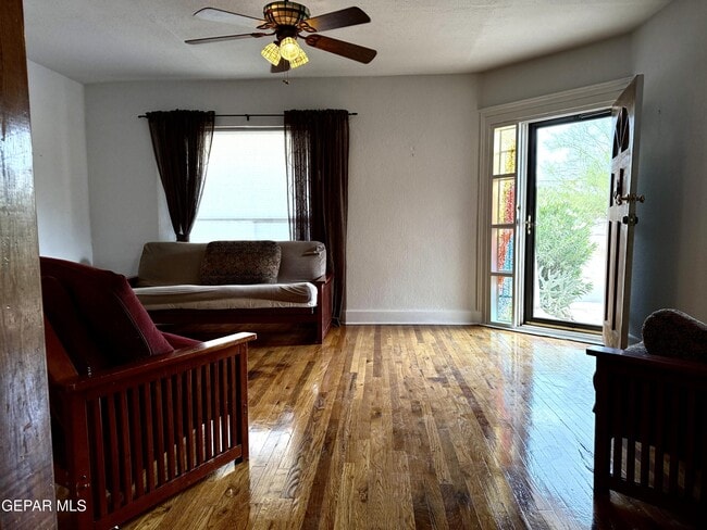 Building Photo - 611 New York Ave