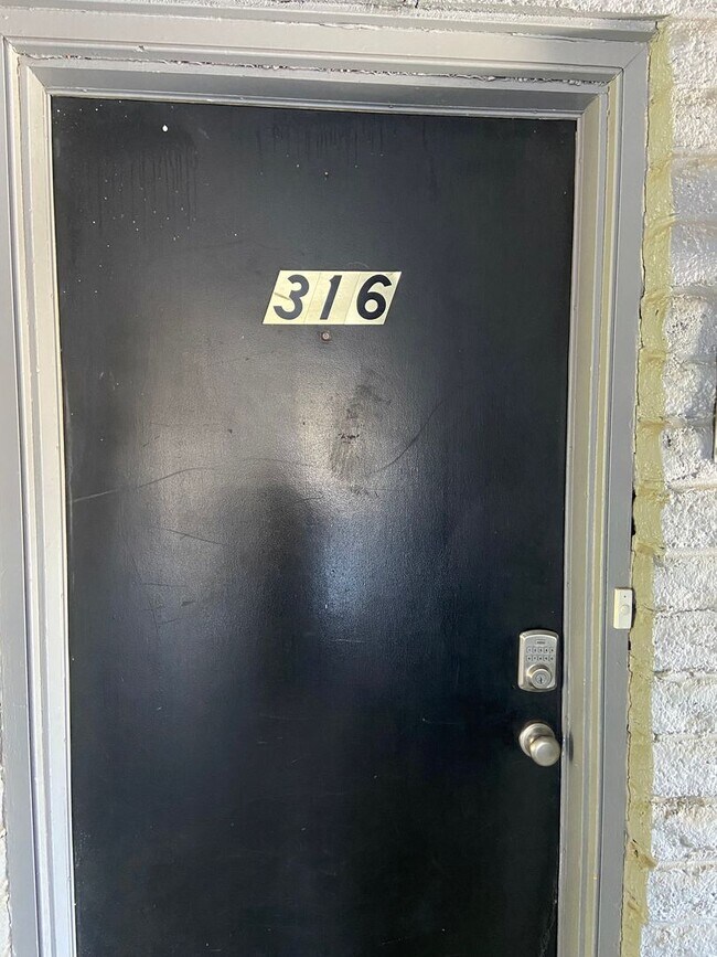 Building Photo - 1B/1B Pet Friendly Apartment South of BYU