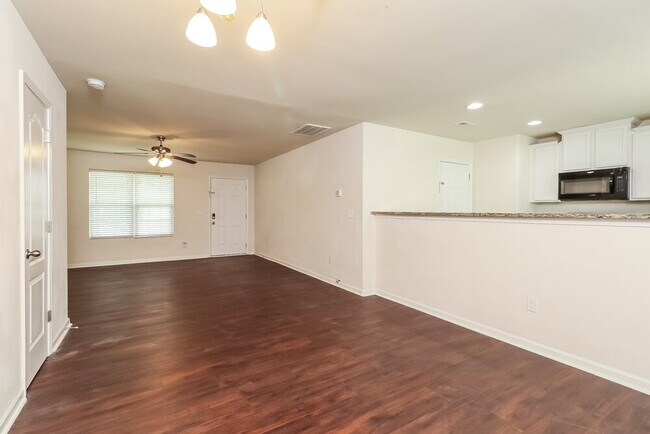 Building Photo - 2124 Boulder Ct