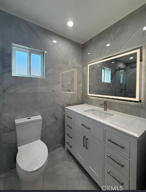 Building Photo - 8322 Sharp Ave