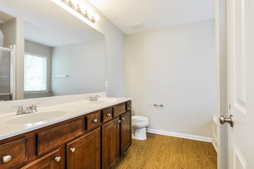 Building Photo - 5324 Sapphire Springs Dr