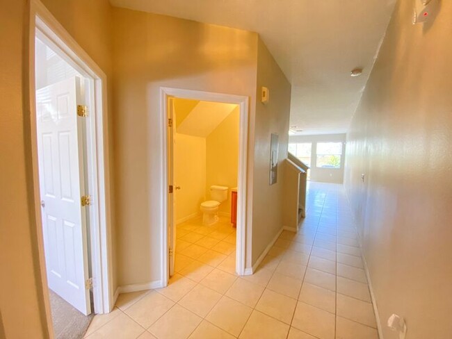 Building Photo - 2715 Andros Ln
