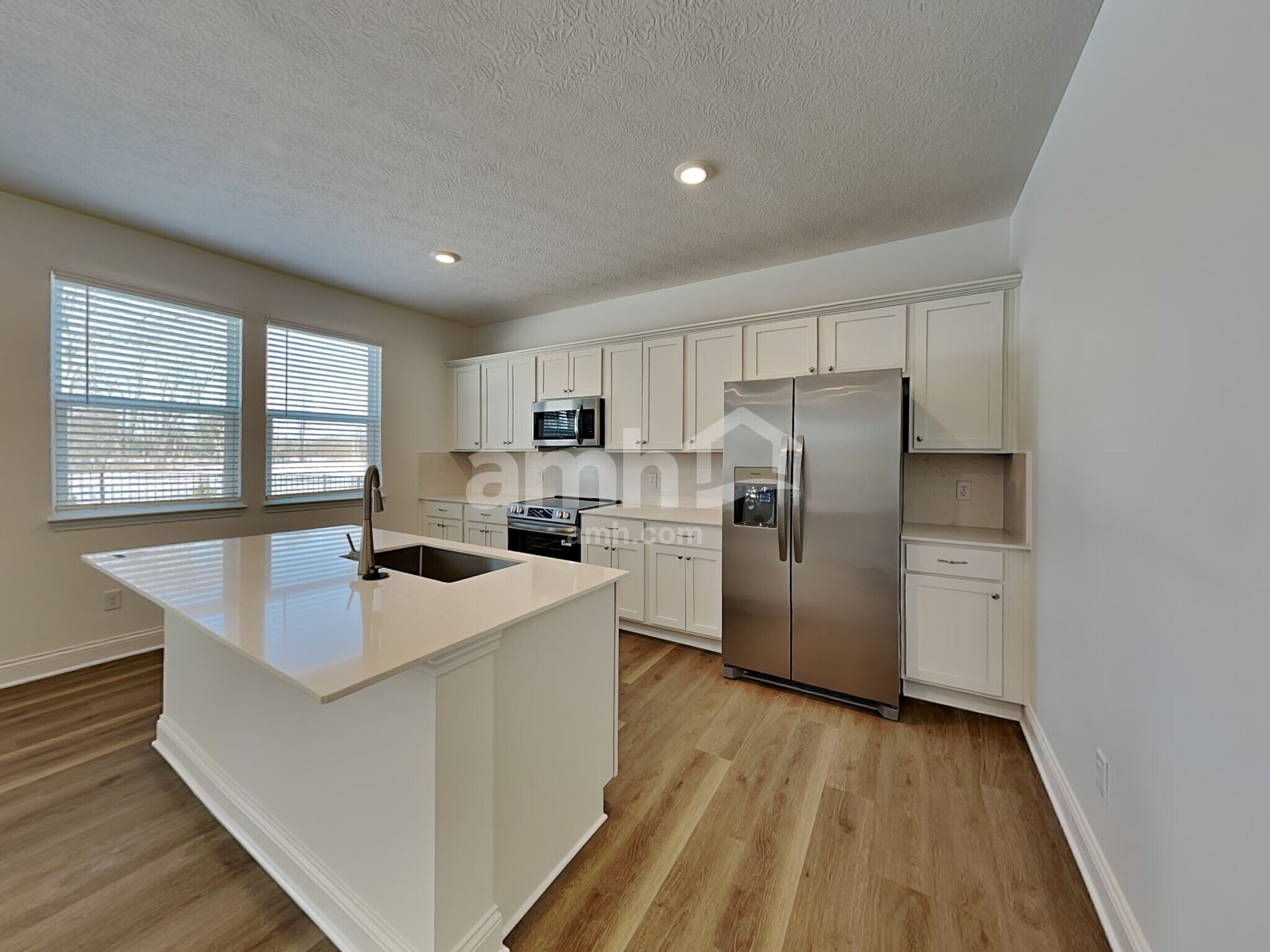 Building Photo - 115 Marie Cir SW