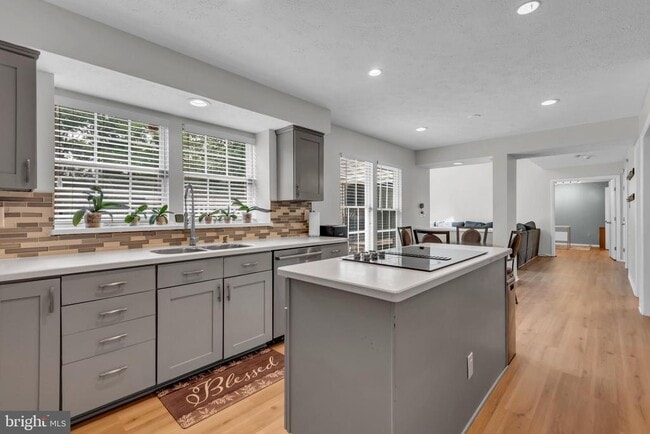 Building Photo - 1402 Bermuda Dunes Ct
