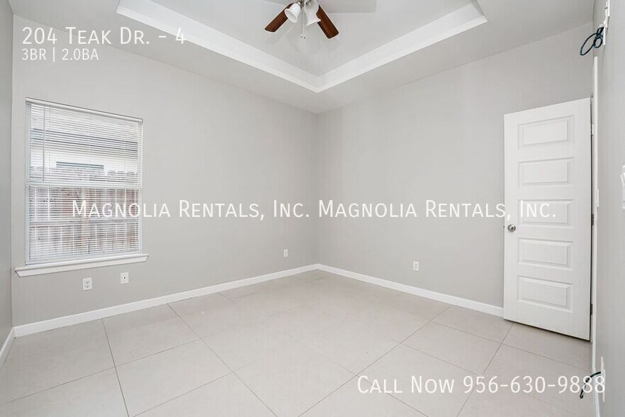 Building Photo - 204 Teak Dr