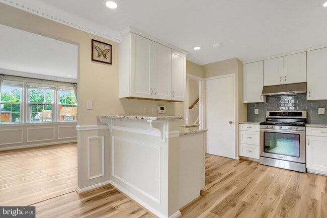 Building Photo - 7623 Arlen St