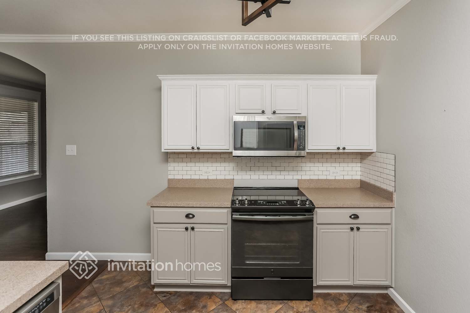 Building Photo - 2725 Mountain Lion Dr