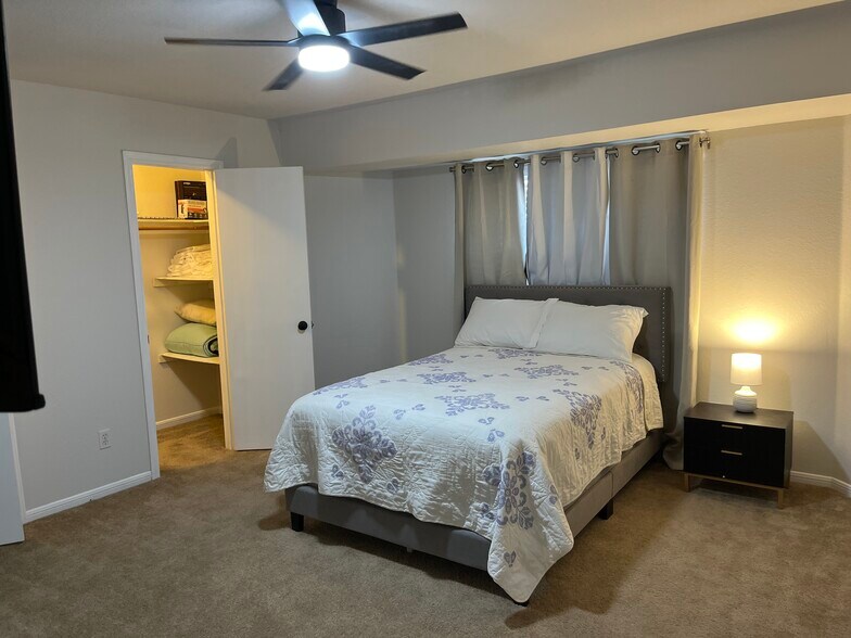 Building Photo - 2812 Cantabrian Dr