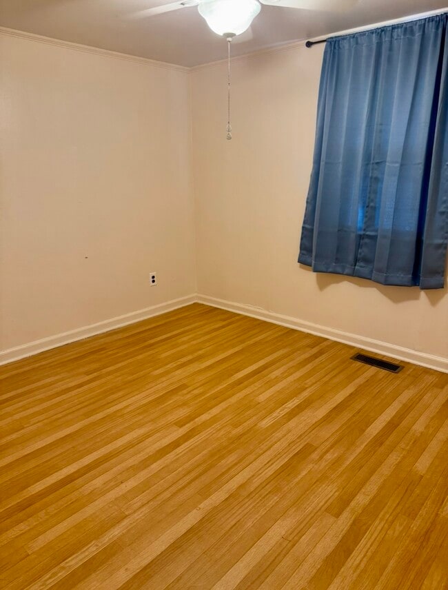 Building Photo - 10150 Minnie Hall Rd