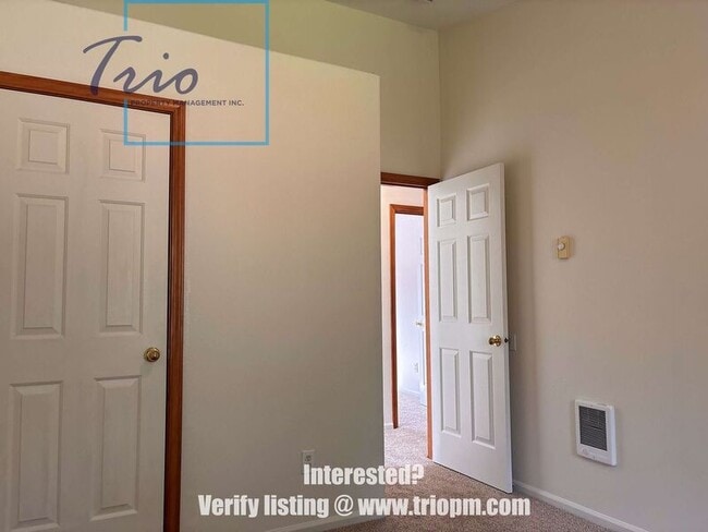 Building Photo - 457 Autumn Ave