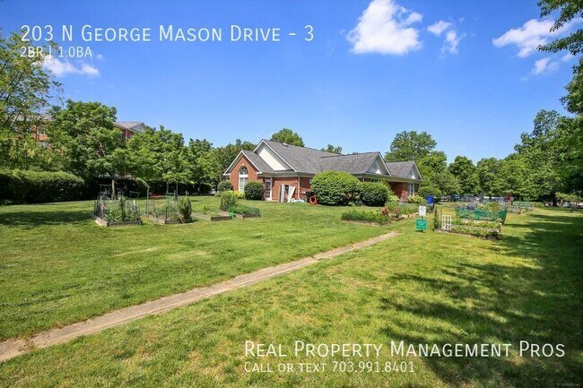 Building Photo - 203 N George Mason Dr