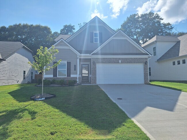 Building Photo - 160 Marion Dr
