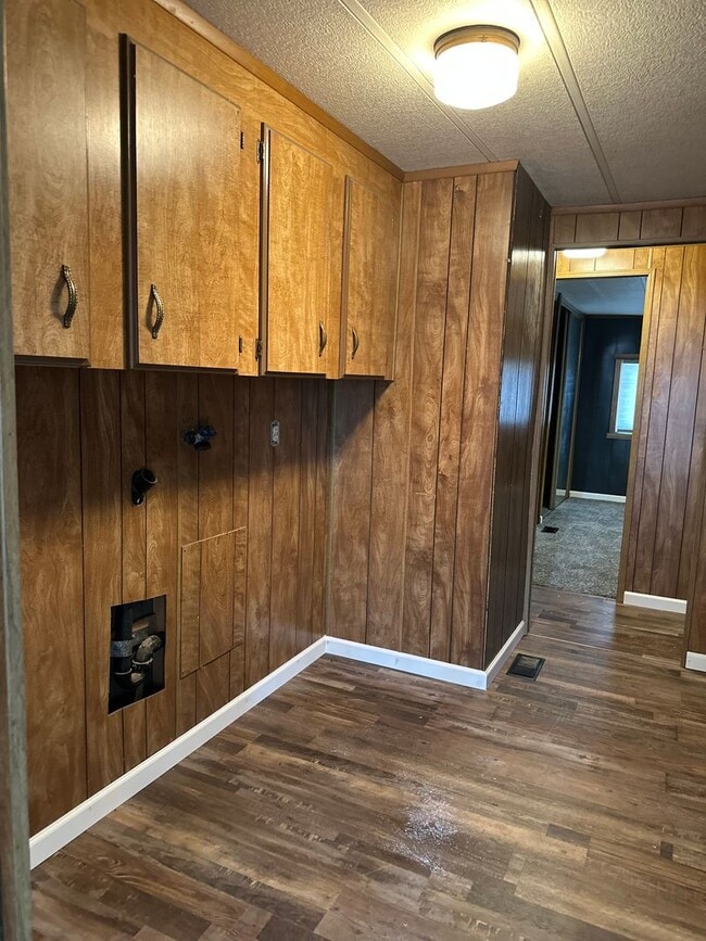 Building Photo - 18515 Freight Rd Ln