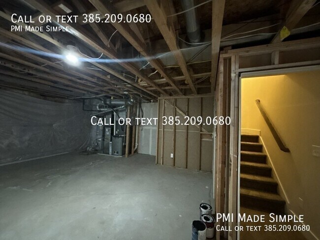 Building Photo - 126 W 3430