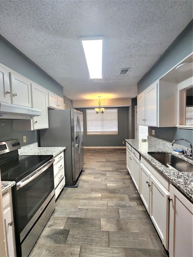 Building Photo - 108 King Johns Pl