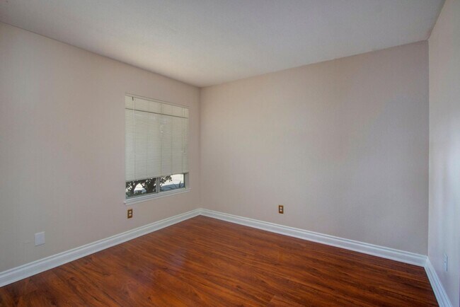 Building Photo - Beautiful 4B/2BA Home in Rancho Bernardo for Lease!