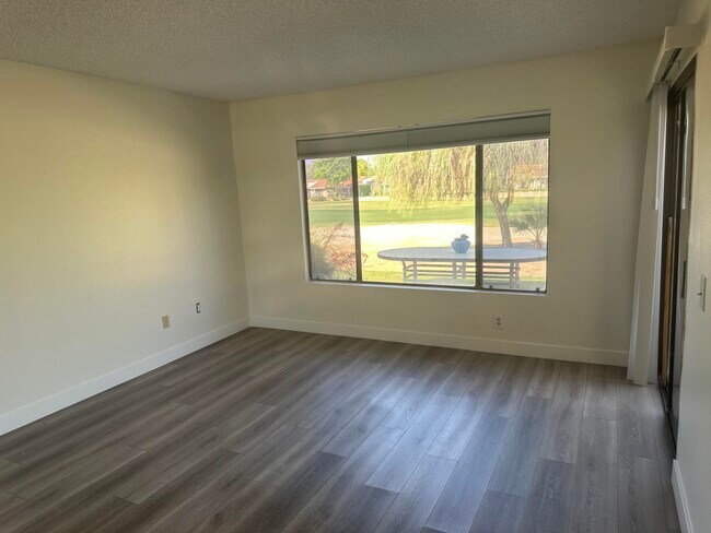 Building Photo - 40461 Bay Hill Way