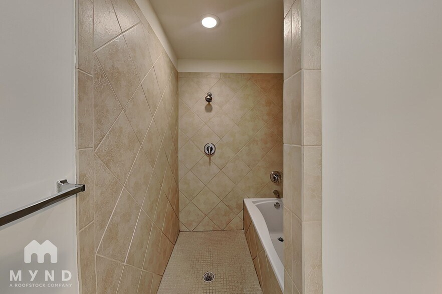 Building Photo - 1379 Stirling Cir NW