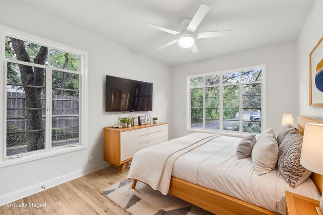 Building Photo - 3010 Windsor Rd