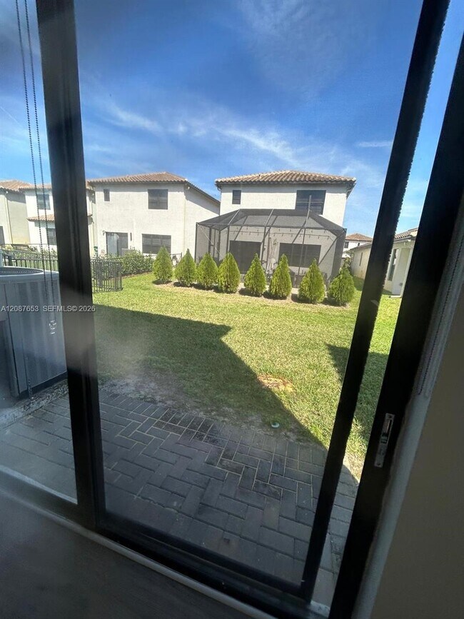 Building Photo - 5525 Agostino Way