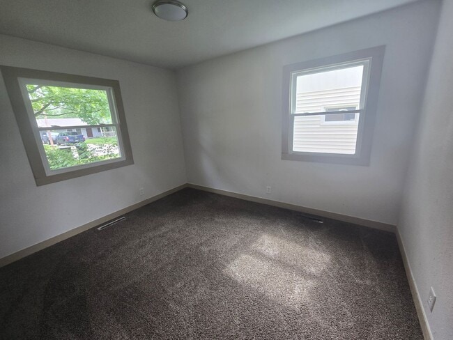 Building Photo - Beautiful 3 bed 1 bath house