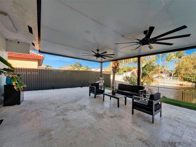 Building Photo - 19901 NW 77th Ct